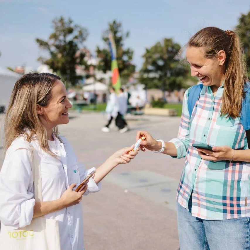 Витамины и улыбки от «Лотоса» на большом семейном празднике в Челябинске