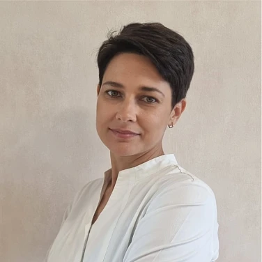 Якушова Лариса Евгеньевна